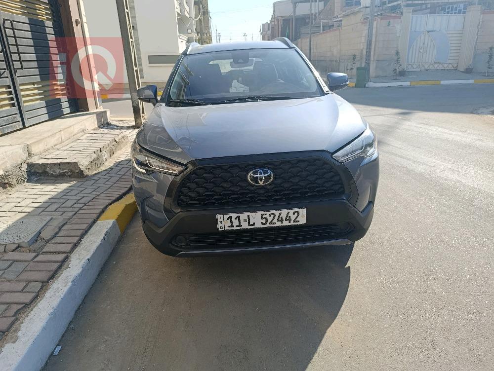 تۆیۆتا کۆرۆلا کرۆس